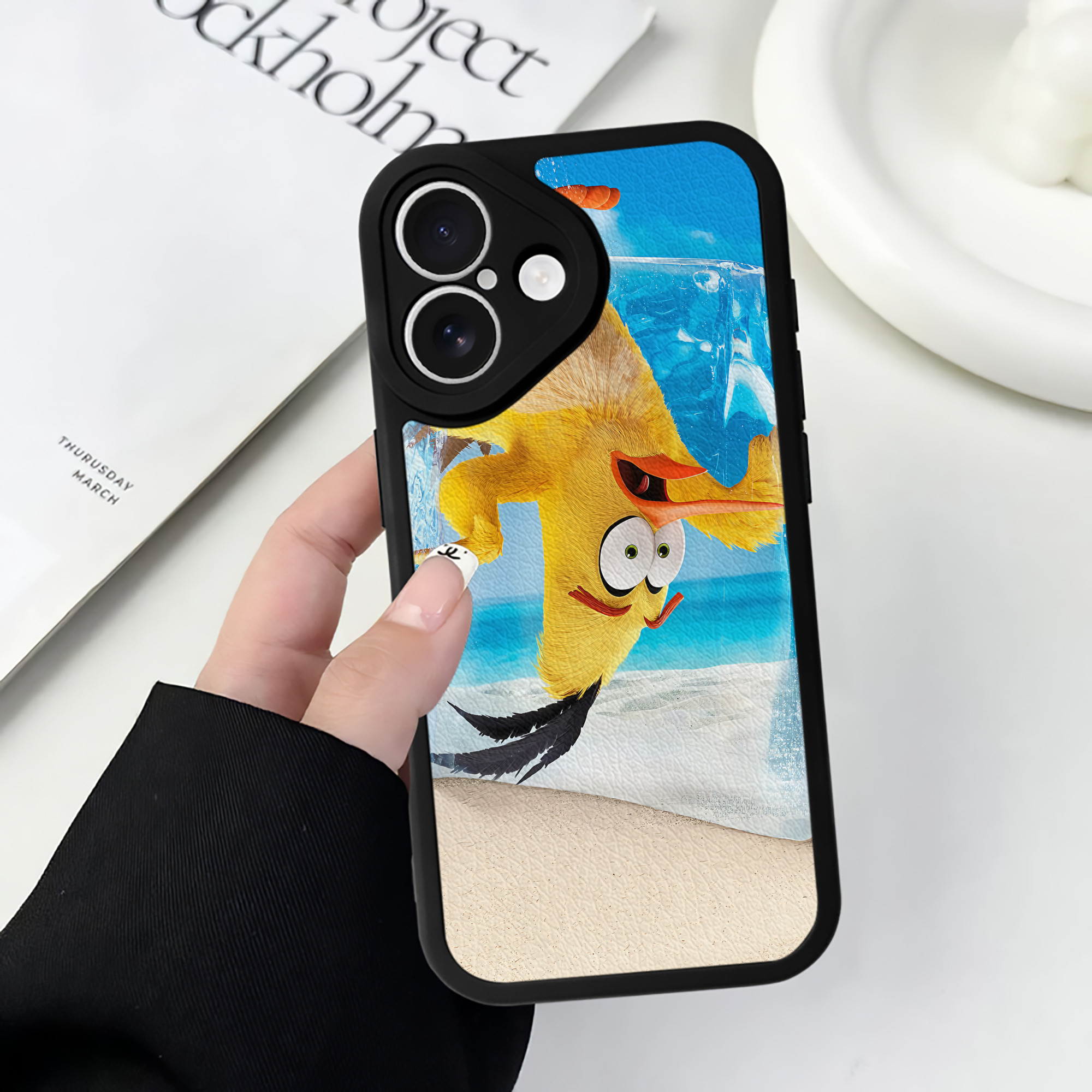 （画像用） Angry Birds アングリーバード 【iPhone 16シリーズ対応】シリコンスマホケース（レザー調） 材質：シリコン